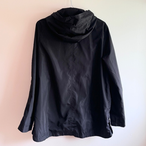 NWOT KARL LAGERFELD Black Windbreaker with Logo Tape Sleeve Size SM - Picture 5 of 7